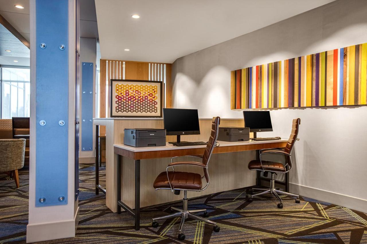 Holiday Inn Express & Suites Sanford - Lake Mary By Ihg Exterior photo