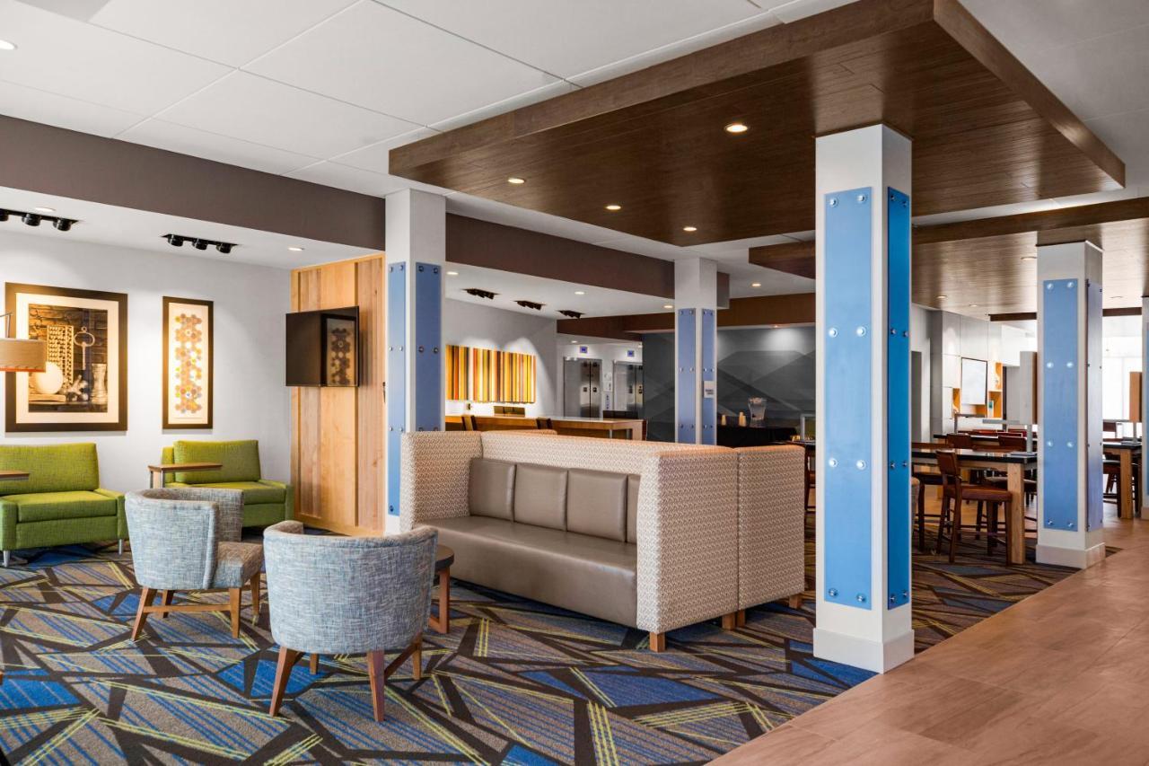 Holiday Inn Express & Suites Sanford - Lake Mary By Ihg Exterior photo